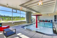 Courtyard Raleigh Cary/Parkside Town Commons - Pool