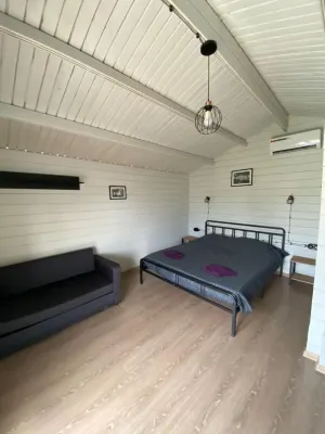 Bungalow Chaika فنادق في Pizunda