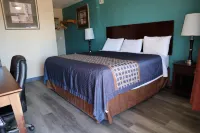 Budget Inn - 2-Star
