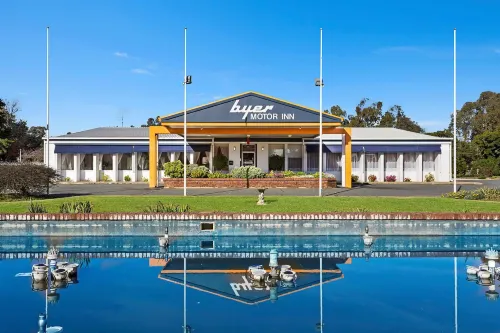 Byer Fountain Motor Inn