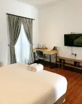 Two Rich Hotel Jepara by KIYANA - 駐車場