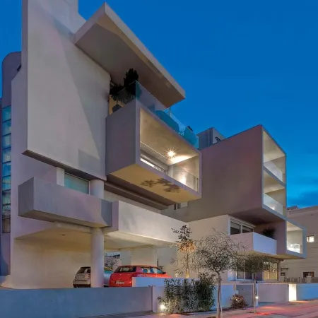 Verde Apartments