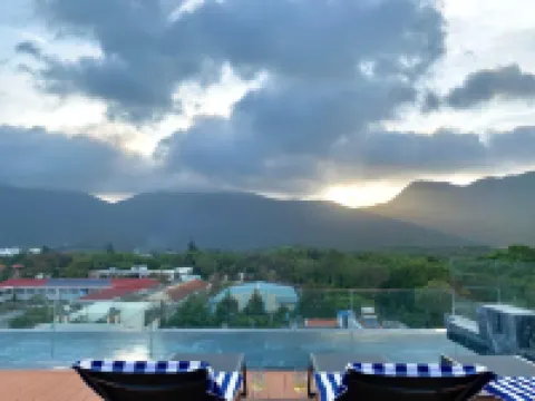 ザミステリーホテル