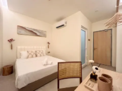 ONE18 Boutique Hotel