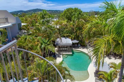 Noosa Tropicana Hotel in zona Heritage Bank