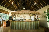 Fox & the Firefly Cottages Hotels in Loboc