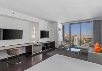 Palms Place Hotel and Spa