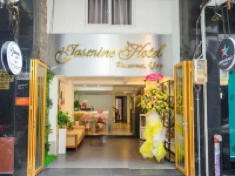 Jasmine Hotel Hotels near Ho Chi Minh City Museum of Fine Arts