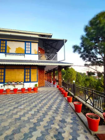 The Lanswood Estate Отели рядом с достопримечательностью «Green Field»