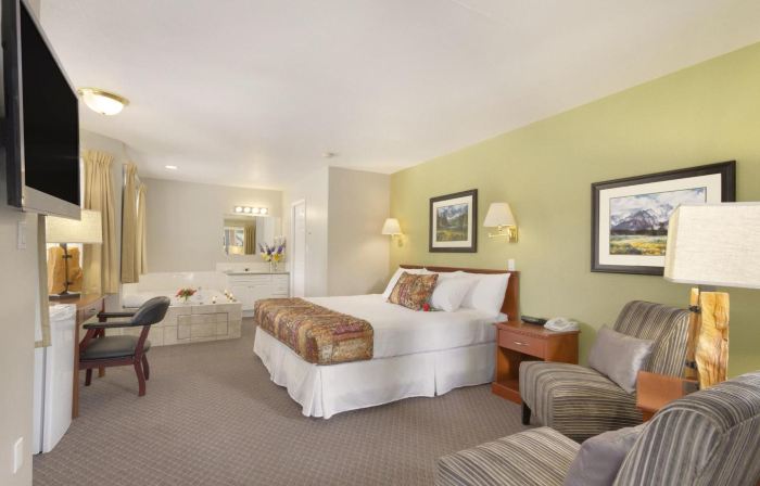 Travelodge by Wyndham Golden Sportsman Lodge