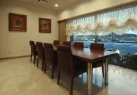 Laxio Inn