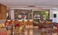 Universal Hotel Perla - Baarit