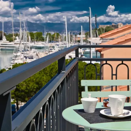 Hôtel la Villa Port d'Antibes & Spa