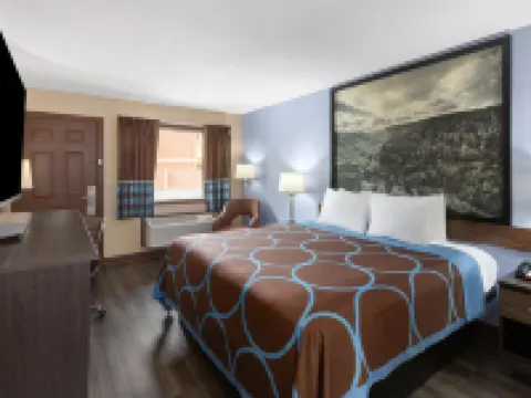 Super 8 by Wyndham Bridgeport/Clarksburg Area ブリッジポートのホテル