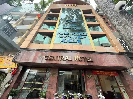 Fortune 1127 - Central Hotel