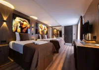 Duqqan Deluxe Hotel Hôtels à : İkiçeşmelik