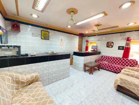 Goroomgo Shanti Guest House Varanasi Отели рядом с достопримечательностью «Маникарника»