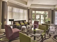 La Quinta Inn & Suites by Wyndham Birmingham Hoover - Parkplatz