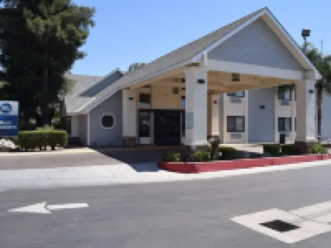 Best Western Town  Country Lodge Hotels in Tulare