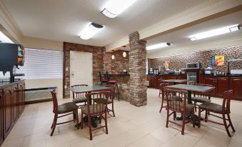 Best Western Inn  Suites of Macon