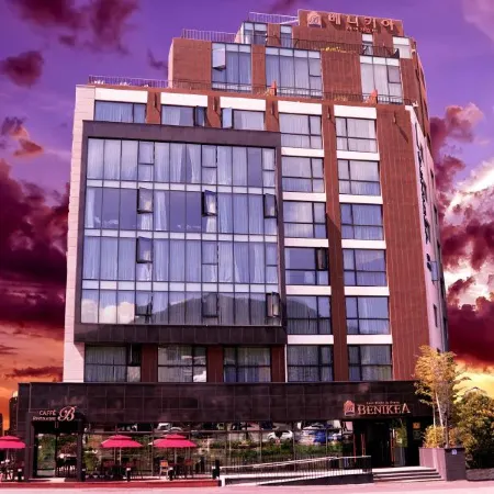 I-Jin Hotel Отели рядом с достопримечательностью «Музей компьютеров Nexon»