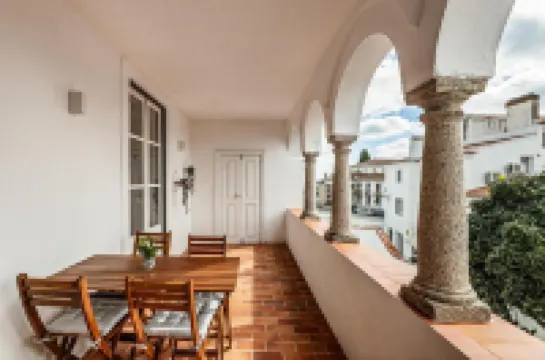 Casa Soure Suites & Apartments