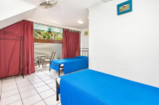 Caravella Backpackers