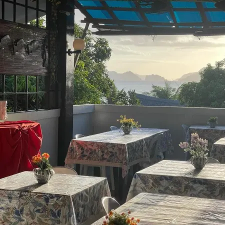 St. John Island View Pensionne