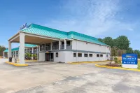 Baymont by Wyndham Biloxi/Ocean Springs Hotels in Gulf Hills
