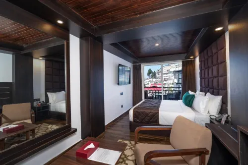 The West Gate Posada by Summit - Parkering