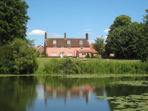 Colston Hall Farmhouse B&B Hotels in Badingham