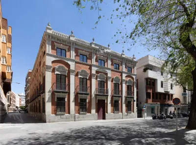Líbere Ciudad Real Отели рядом с достопримечательностью «Don Quixote Museum & Cervantes Library»
