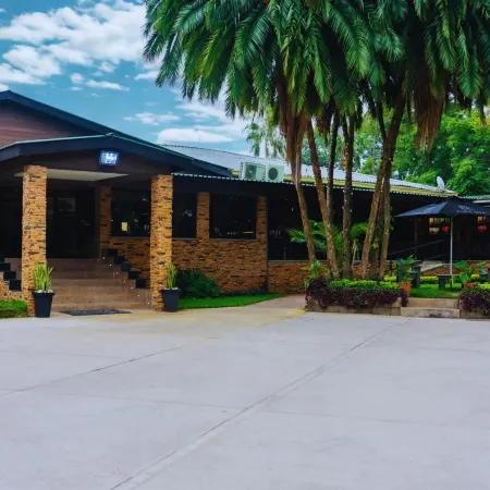 Casa Mia Lodge & Restaurant