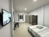 Daily Room LikeHome 400 Baht/Night