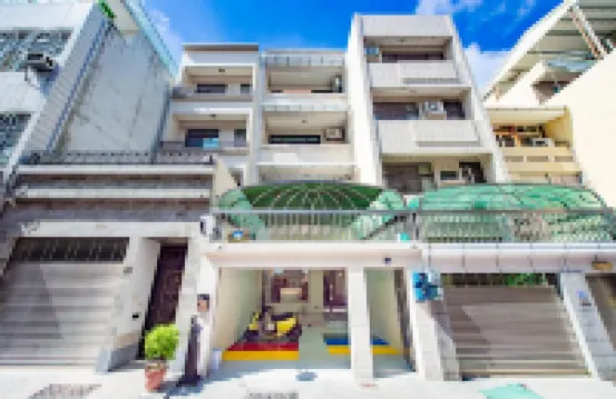 LONG STAY HERE - balcony