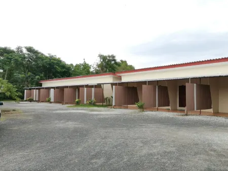 Nestvilla Khok-Kloi Phang-Nga Отели рядом с достопримечательностью «Samet Nangshe Viewpoint»