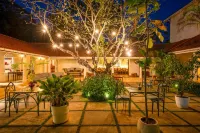 The Sun House Hotel di 