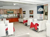 Yunus Hotel Hotels near Alauddevle Mosque