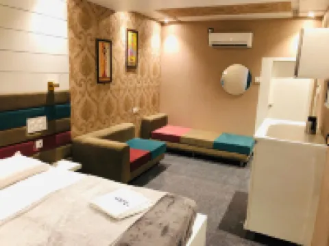 C M Hotel Hotels in Dharmapuri