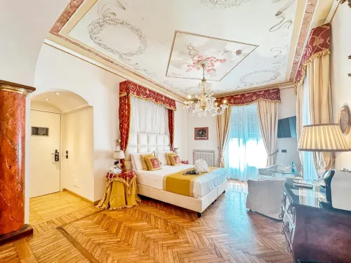 Hotel Jolanda