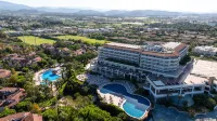 Starlight Resort Hotel