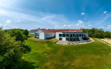 Hotel Limfjorden Отели в г. Erslev