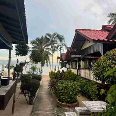 Starlight Haadrin Resort Hotel Exterior