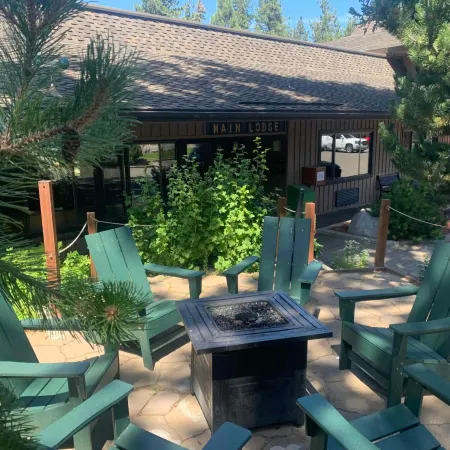 Station House Inn South Lake Tahoe Отели рядом с достопримечательностью «Небесный лыжный курорт»