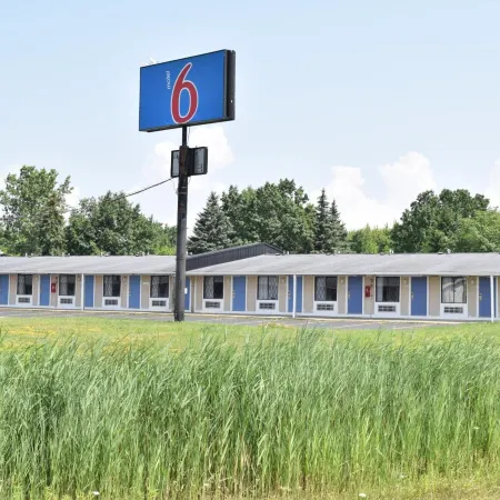 Motel 6 Hamburg, NY
