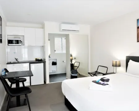 Petrie Mill Motel Hotels in Redcliffe