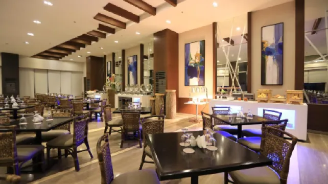 Arterra Hotel and Resort