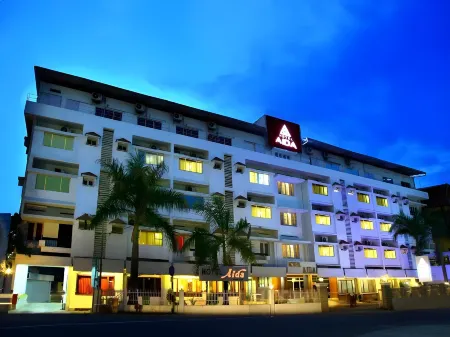 Hotel Aida Отели в г. Коттаям