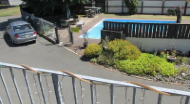 Camberley Court Motel