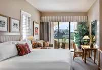 Arizona Grand Resort